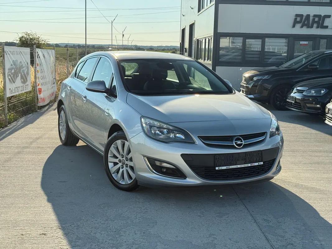Opel Astra 2013 second hand de vânzare – parc auto Pitești, Ianis Automobile