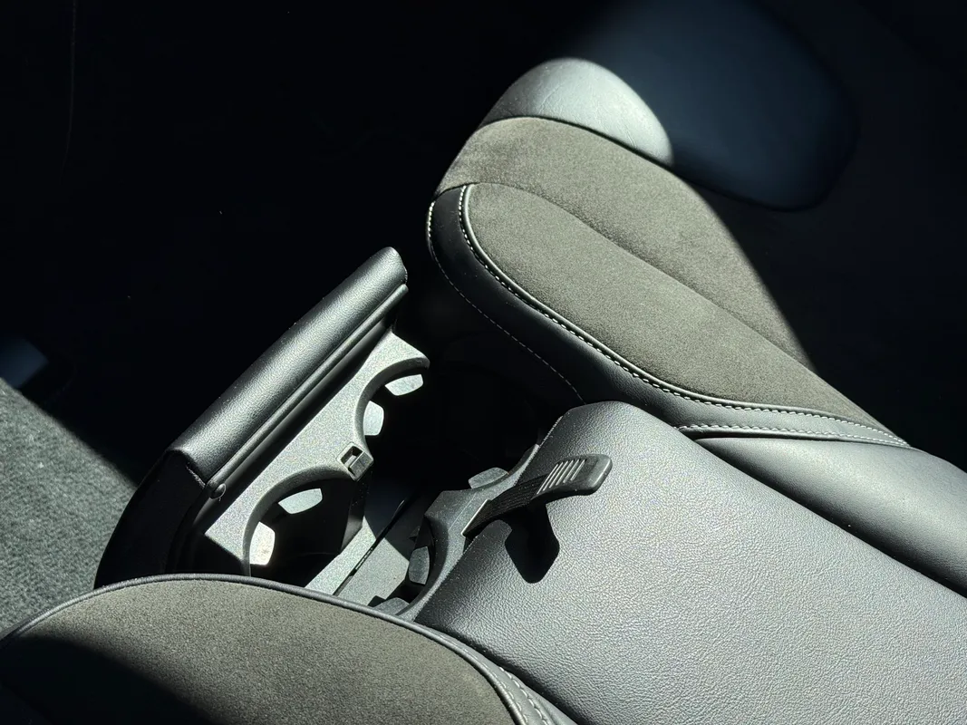 Volvo V40 R-Design - fotografie 13
