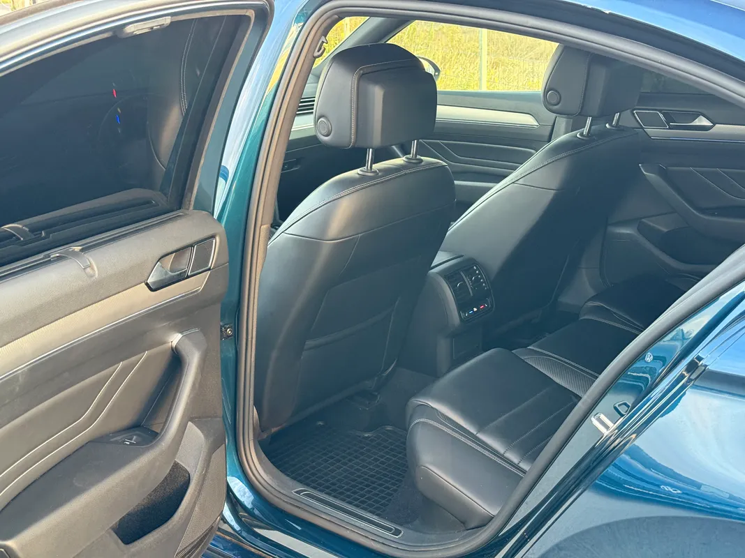 Volkswagen Passat - fotografie 14