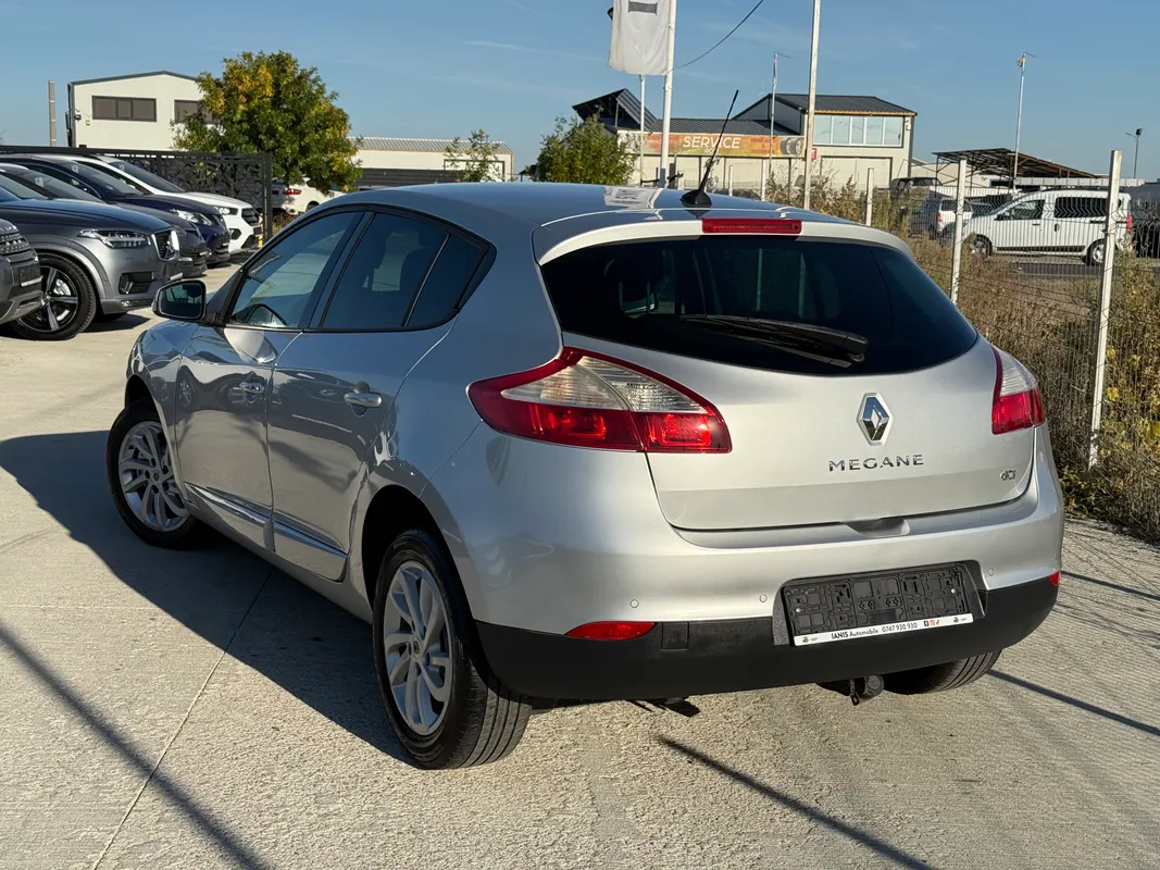 Renault Megane 1.5 dCi - fotografie 9