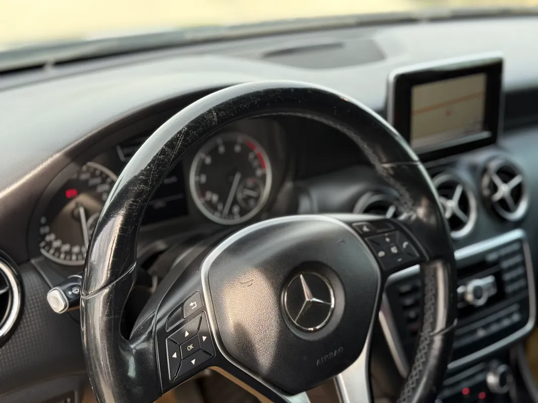 Mercedes-Benz A180 - fotografie 5