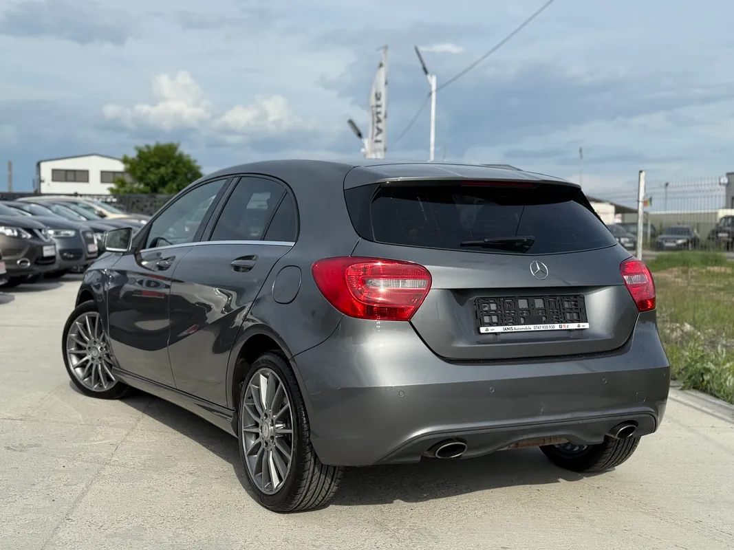 Mercedes-Benz A180 - fotografie 2