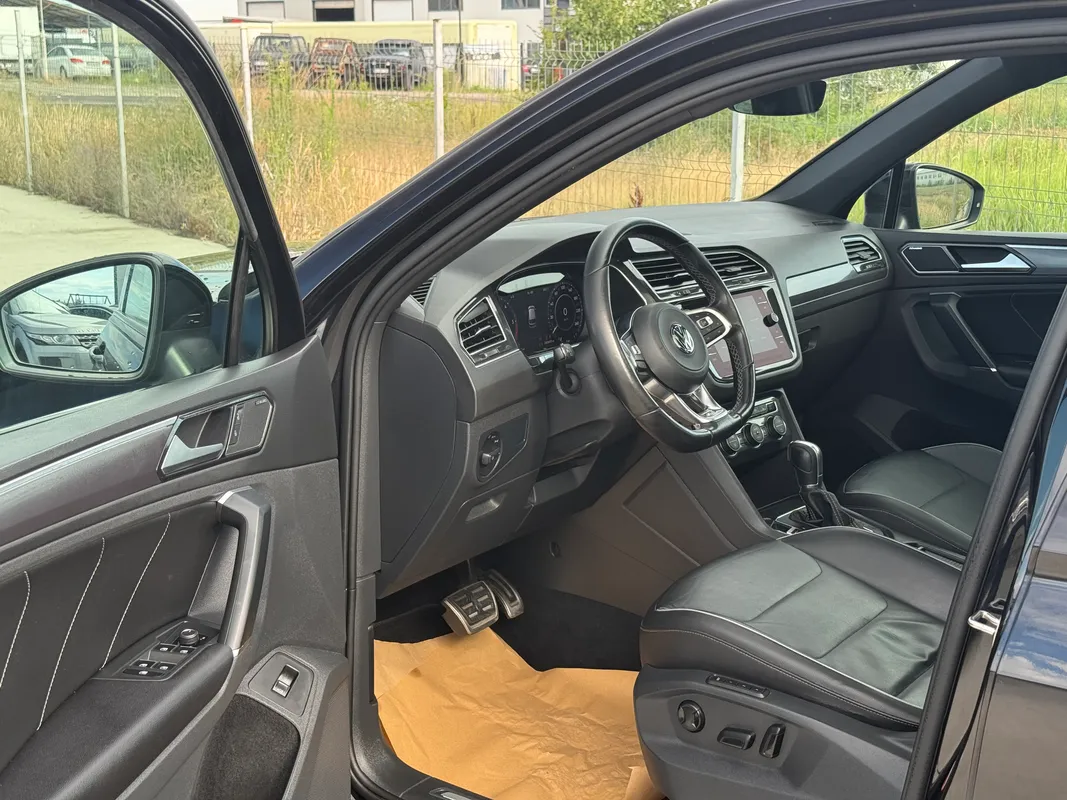 Volkswagen Tiguan r-line bi-tdi - fotografie 7