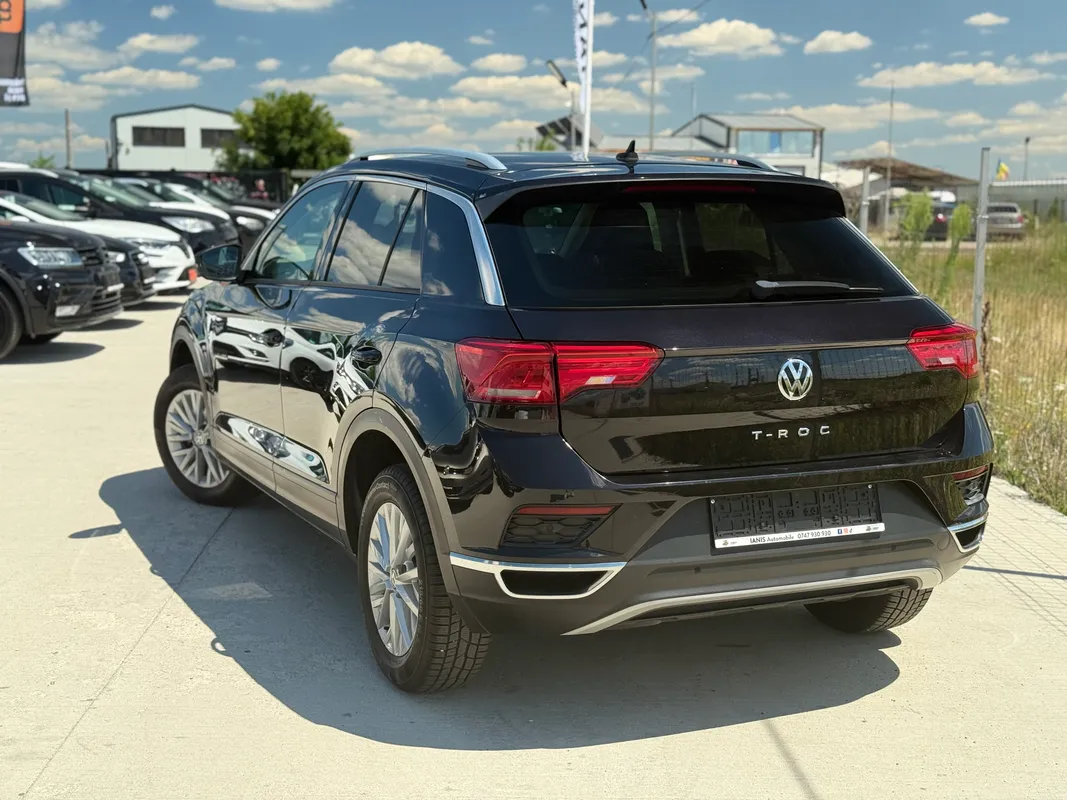 Volkswagen T-Roc - fotografie 4