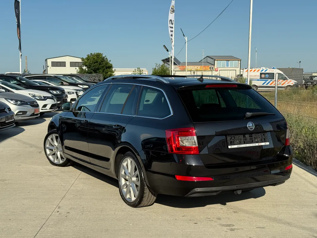Skoda Octavia - fotografie 2