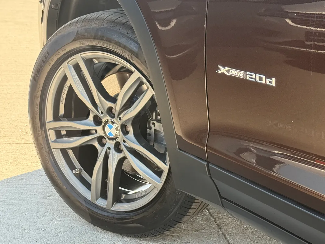 BMW X3 xdrive 2.0d - fotografie 3